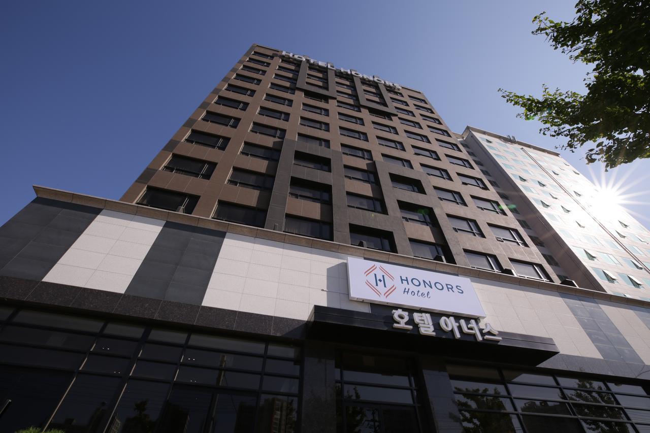 Hwaseong Honors Hotel מראה חיצוני תמונה