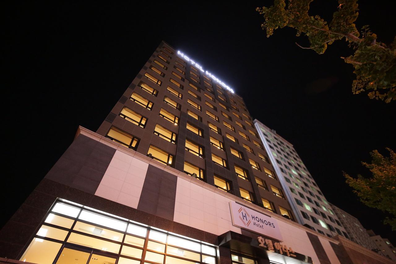 Hwaseong Honors Hotel מראה חיצוני תמונה